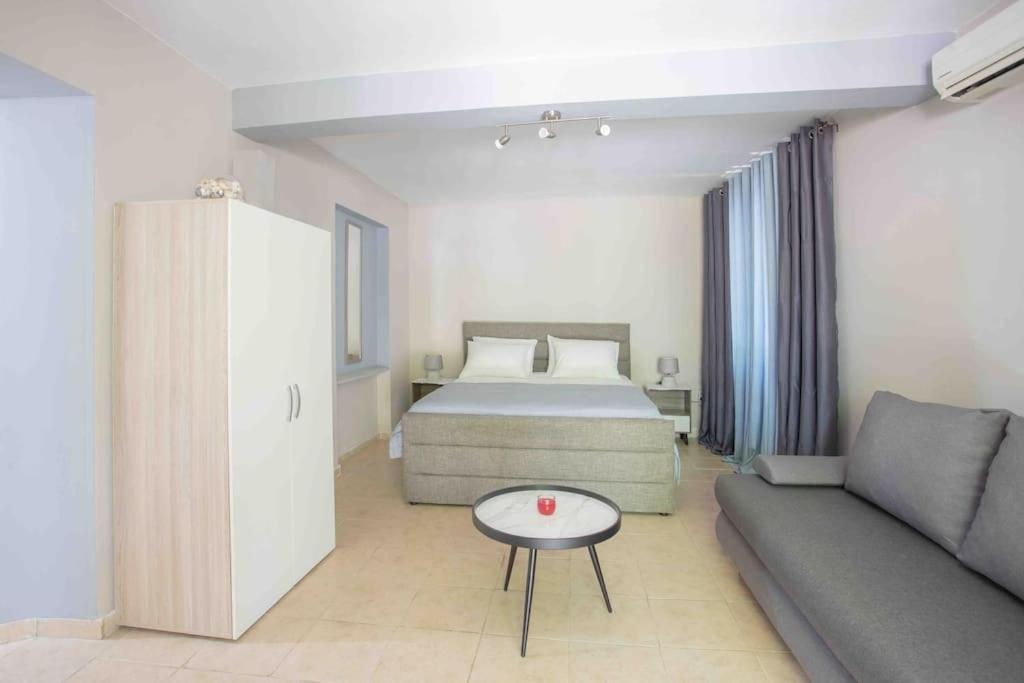 Anthia Private Studio A Breath Away From Beaches Áyios Nikítas Exterior foto